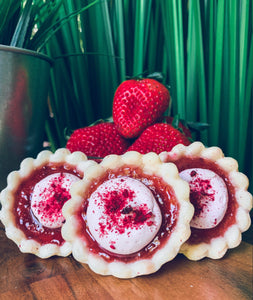 +berries & cream tarts - Alchemy Bake Lab